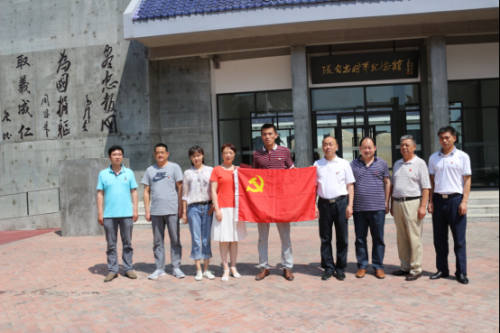 襄阳市侨联到宜城开展十九大精神讲习暨支部主题党日活动