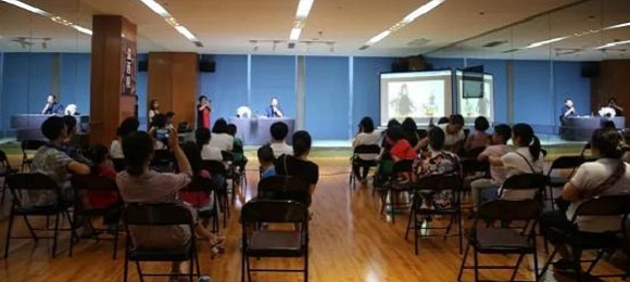 锦绣社区侨联举办“弘扬传统文化，传承国粹经典”公益讲座