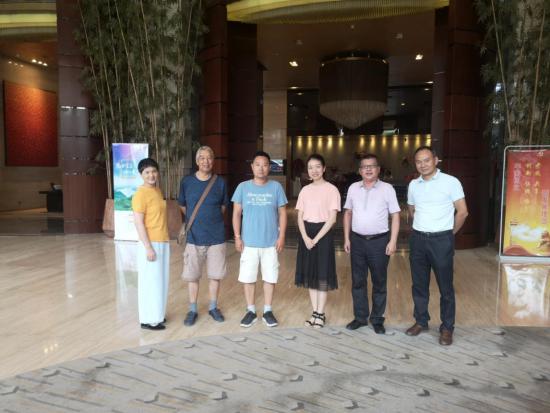 宜昌市侨联、西陵区侨联接待加拿大华人李治