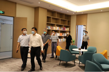 武汉市政协主席胡曙光视察我会