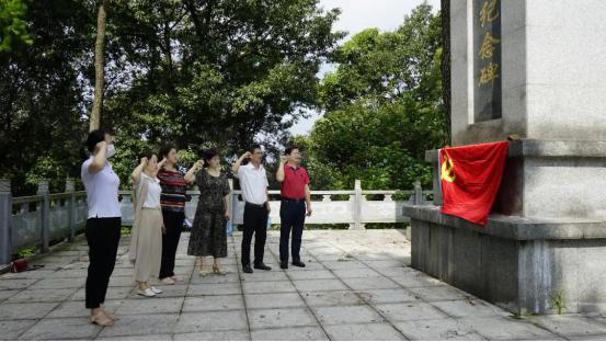 鄂州市侨联开展国防双拥宣传教育实践暨警示教育活动