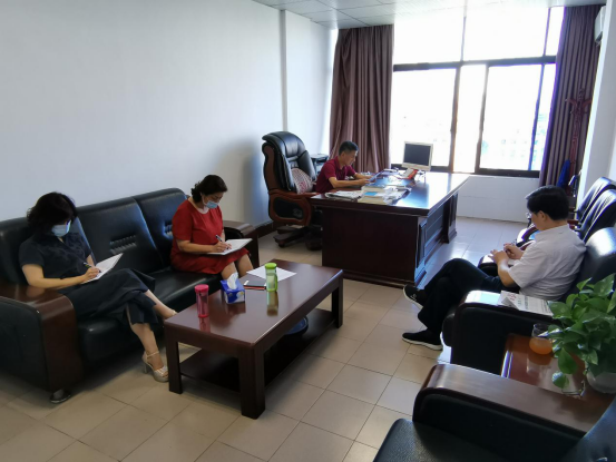 鄂州市侨联开展八月份支部主题党日活动