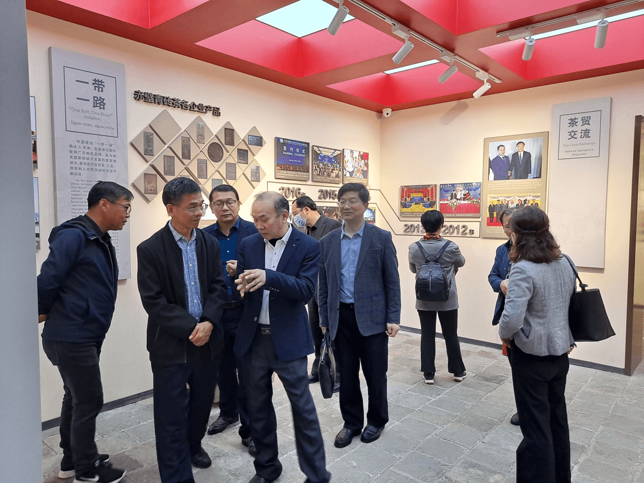 鄂州市侨联来咸宁交流考察