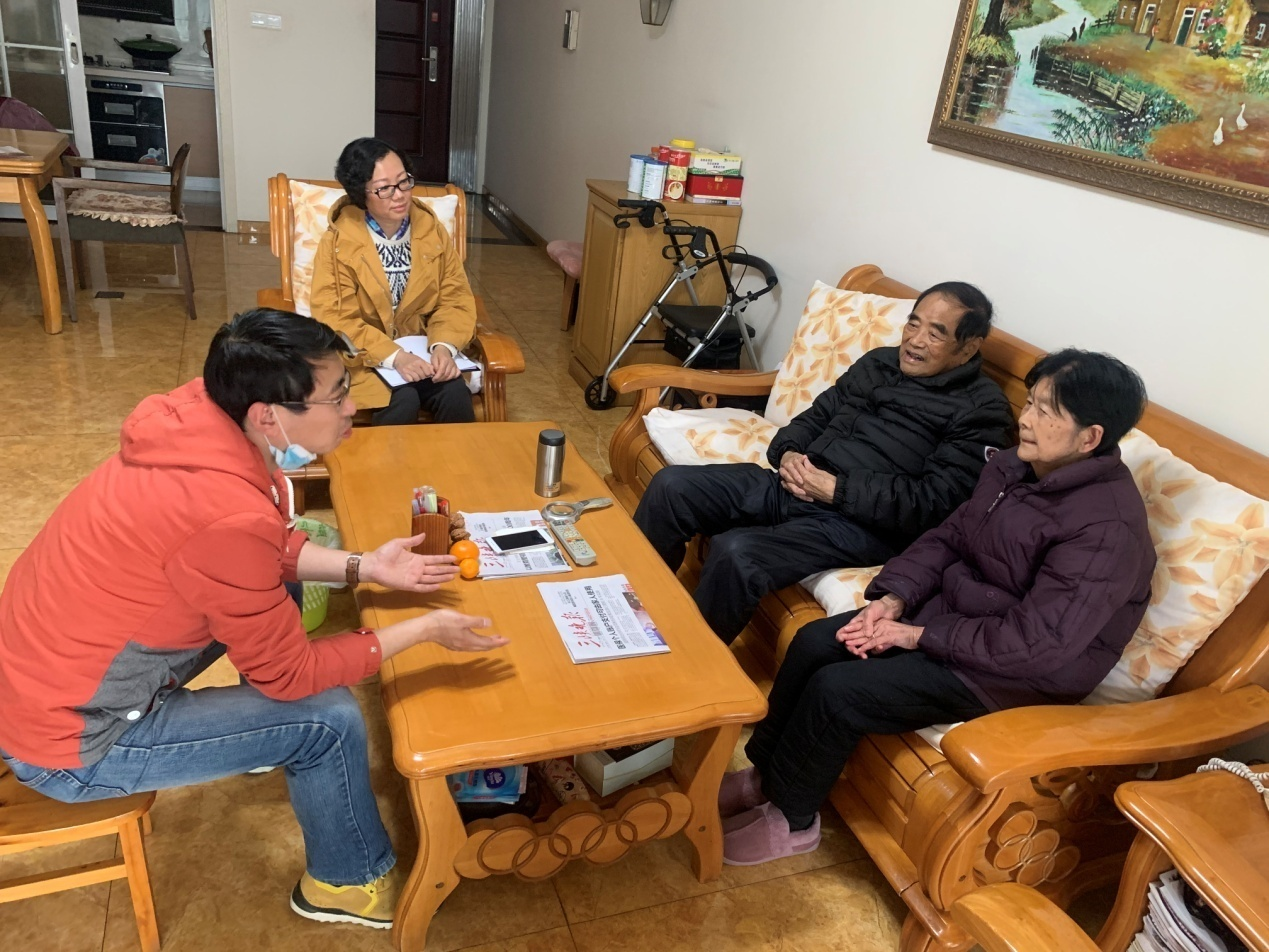 宜昌市东门外正街社区侨联走访侨眷情暖侨心