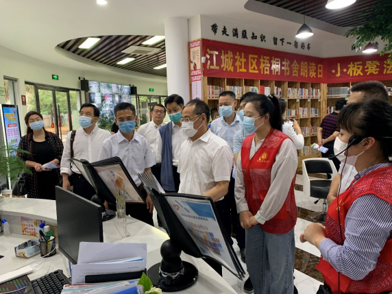 武汉市侨联来鄂州调研市委常委、统战部部长邹霞会见童赛雄一行
