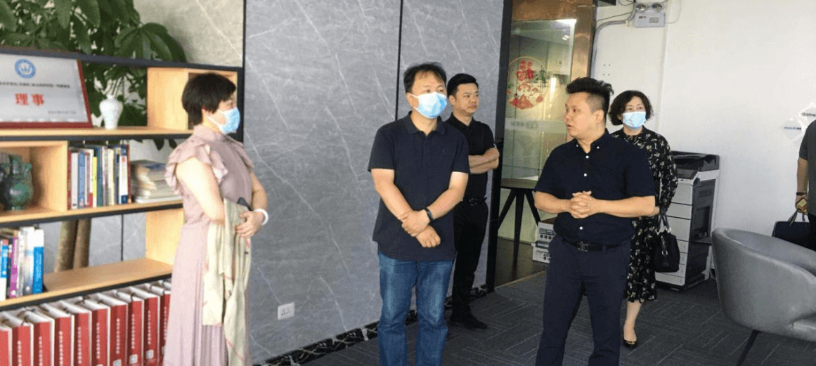 省侨联新侨创新创业服务中心开展为侨服务活动