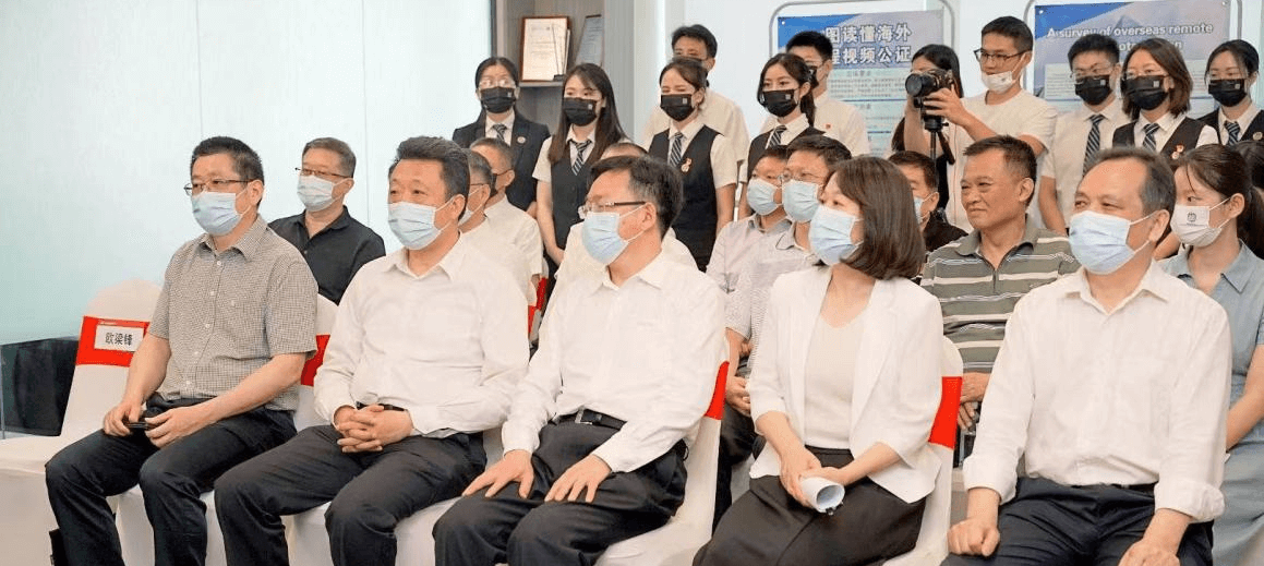 湖北省侨联组织权益部与武汉尚信公证处签订战略合作协议