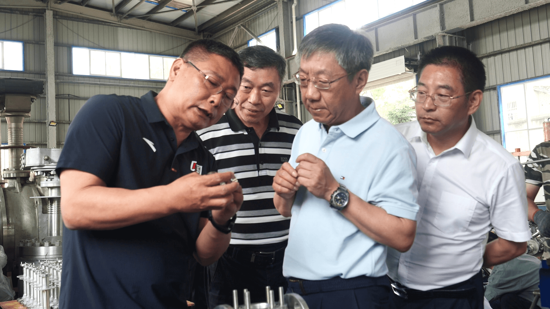 民进湖北省委副主委杜耘调研秭归侨企湖北泰和石化设备有限公司