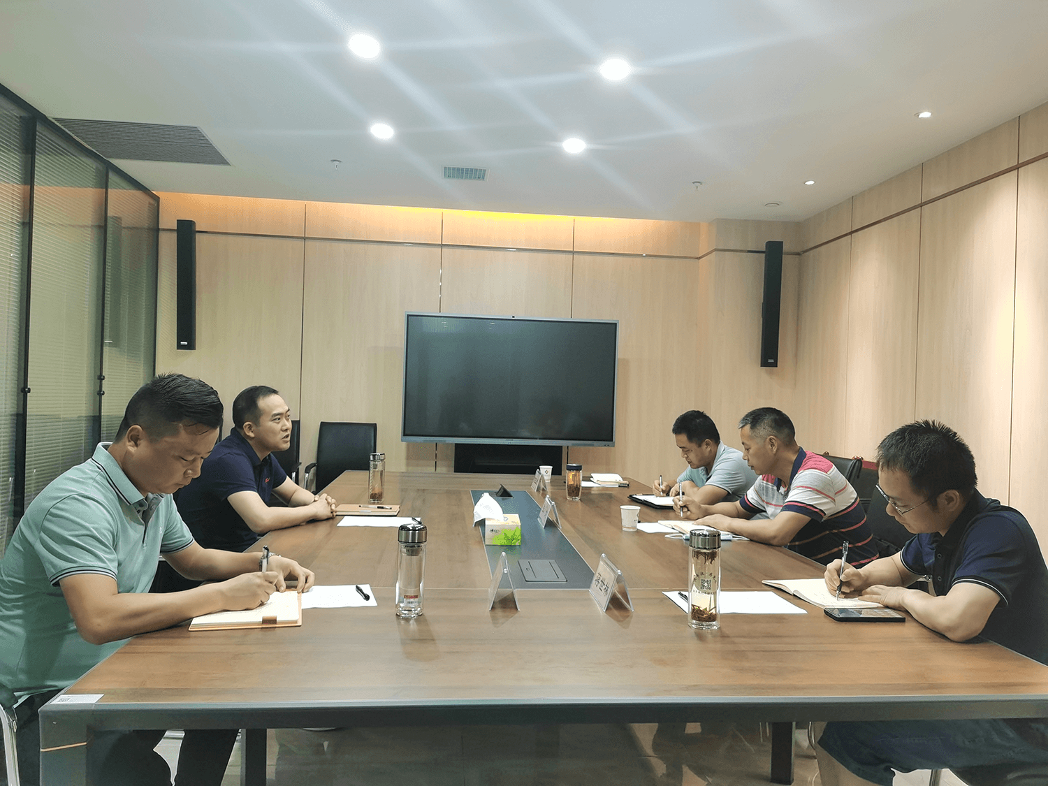 宜昌市侨联副主席张龙赴侨属企业走访调研