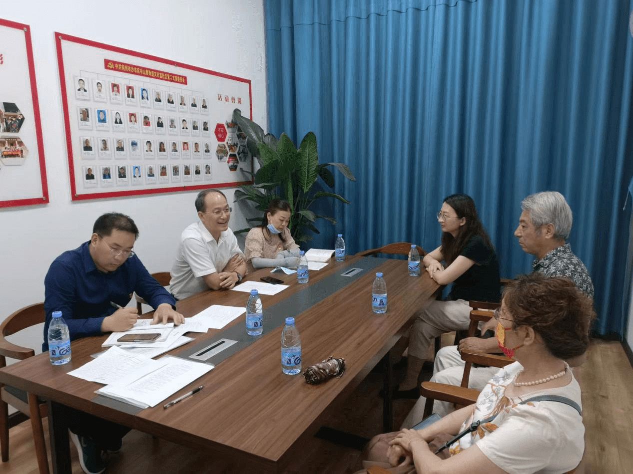 【下基层察民情解民忧暖民心】：荆州市侨联到文化宫社区开展“千名干部入户大走访”活动