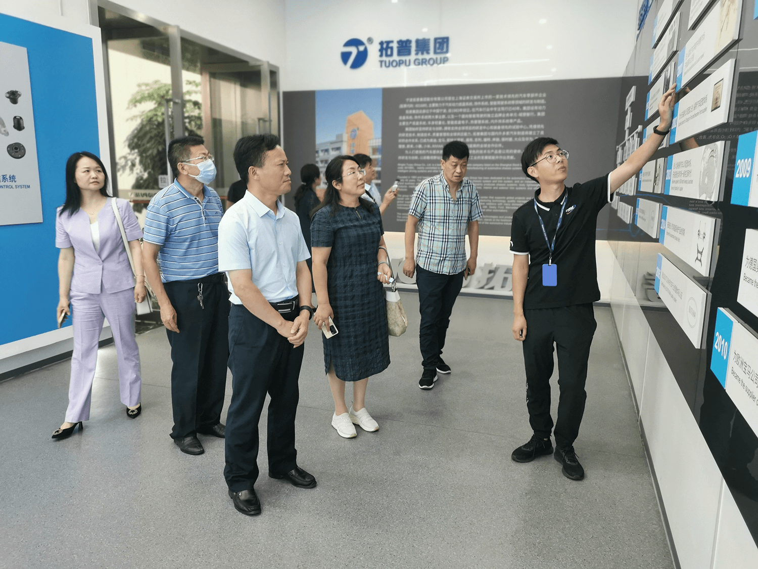 孝感市侨联到访宁波拓普集团  共话产业赋能