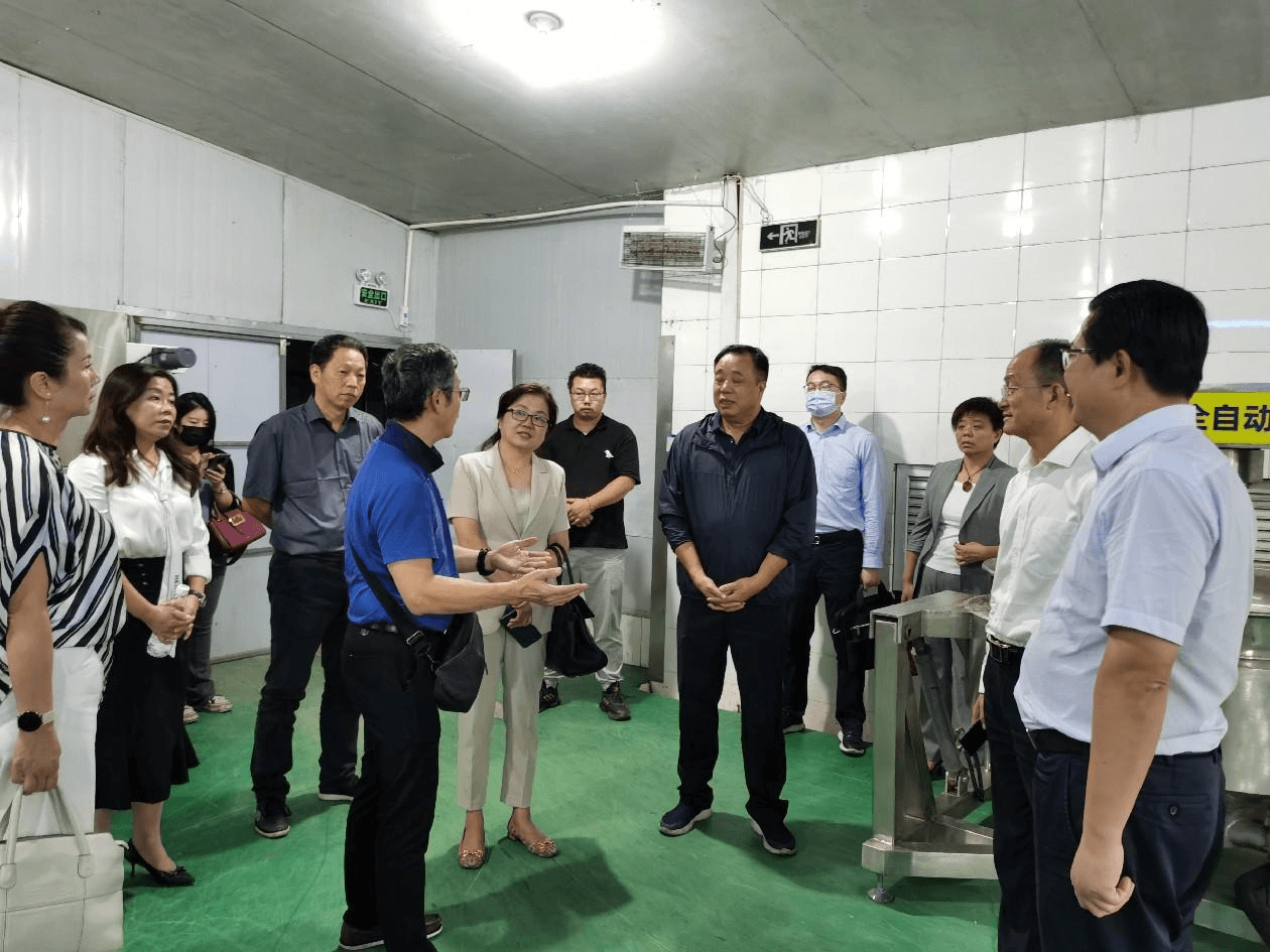 荆州市侨联与荆州区侨联联合开展“喜迎二十大·精准服务助力侨企”活动