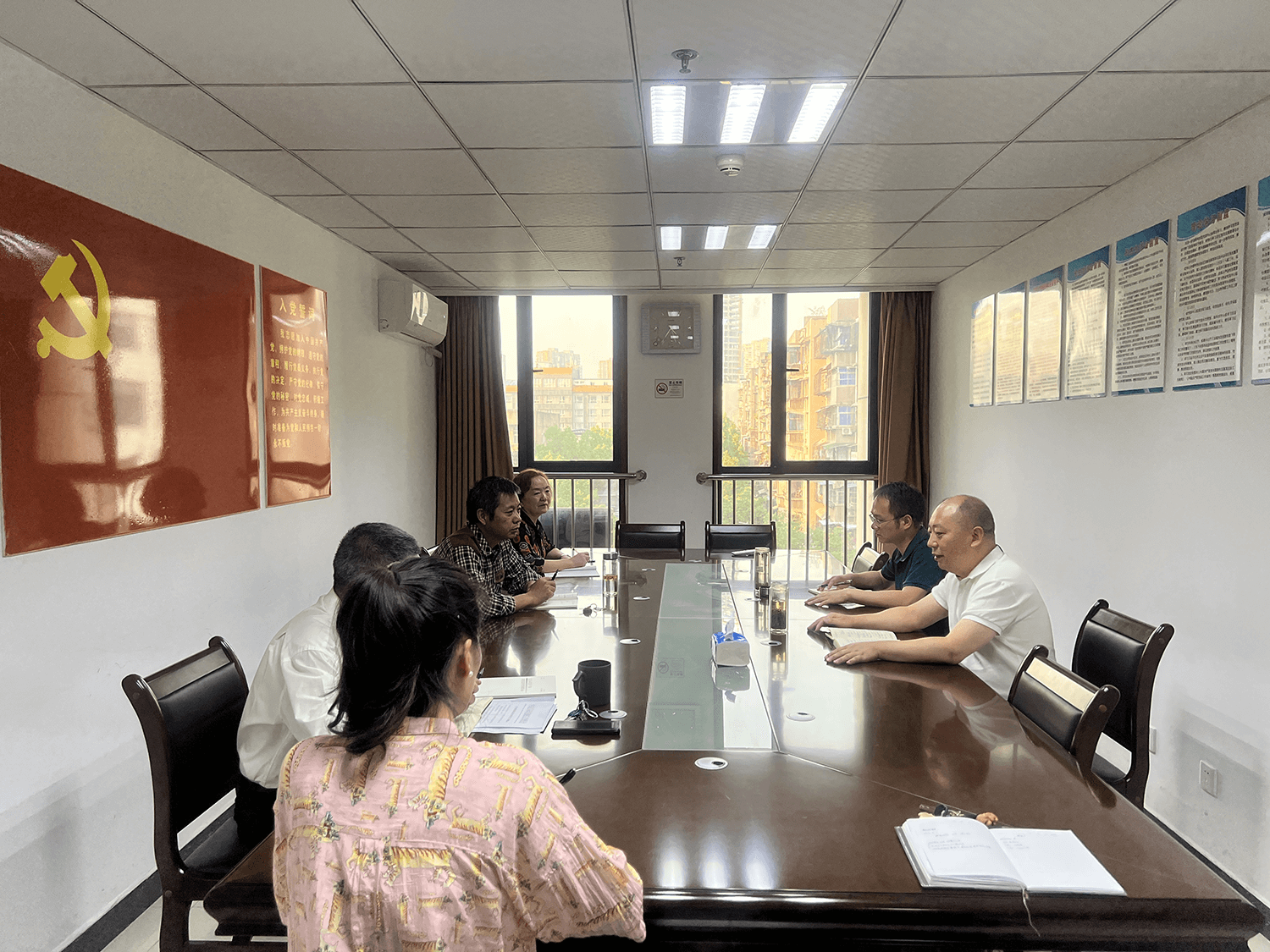 宜昌市侨联召开年轻干部廉政座谈会