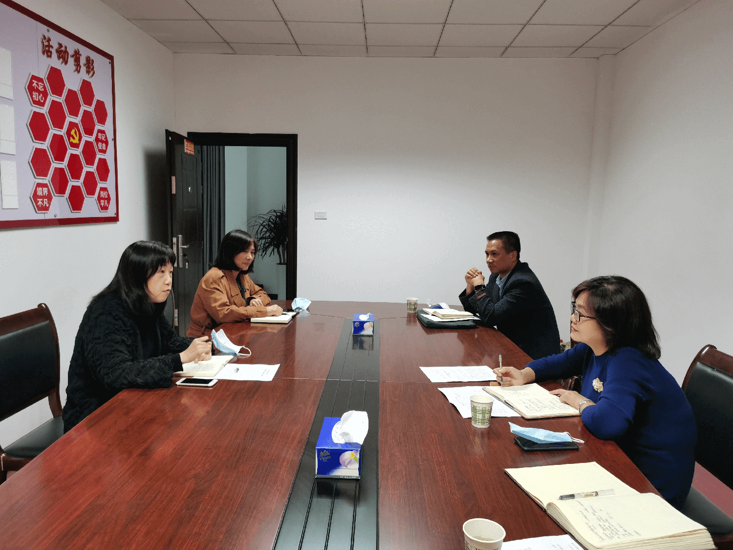 荆州市侨联联合市委统战部调研督办荆州区和沙市区侨情调查工作
