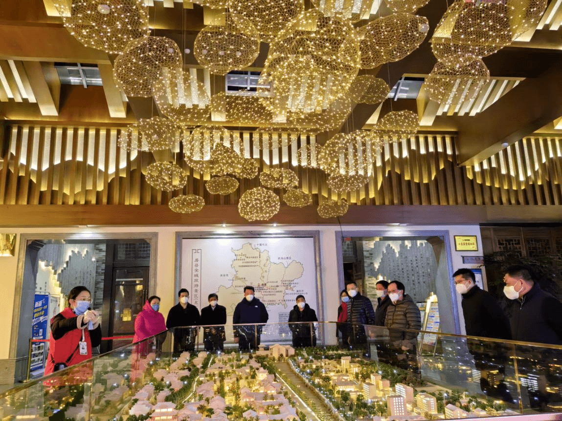 施政到十堰市调研基层侨联工作