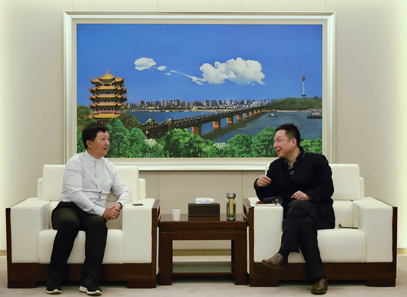 武汉市侨联党组书记徐祥忠接见湖北非洲民间商会徐晖一行
