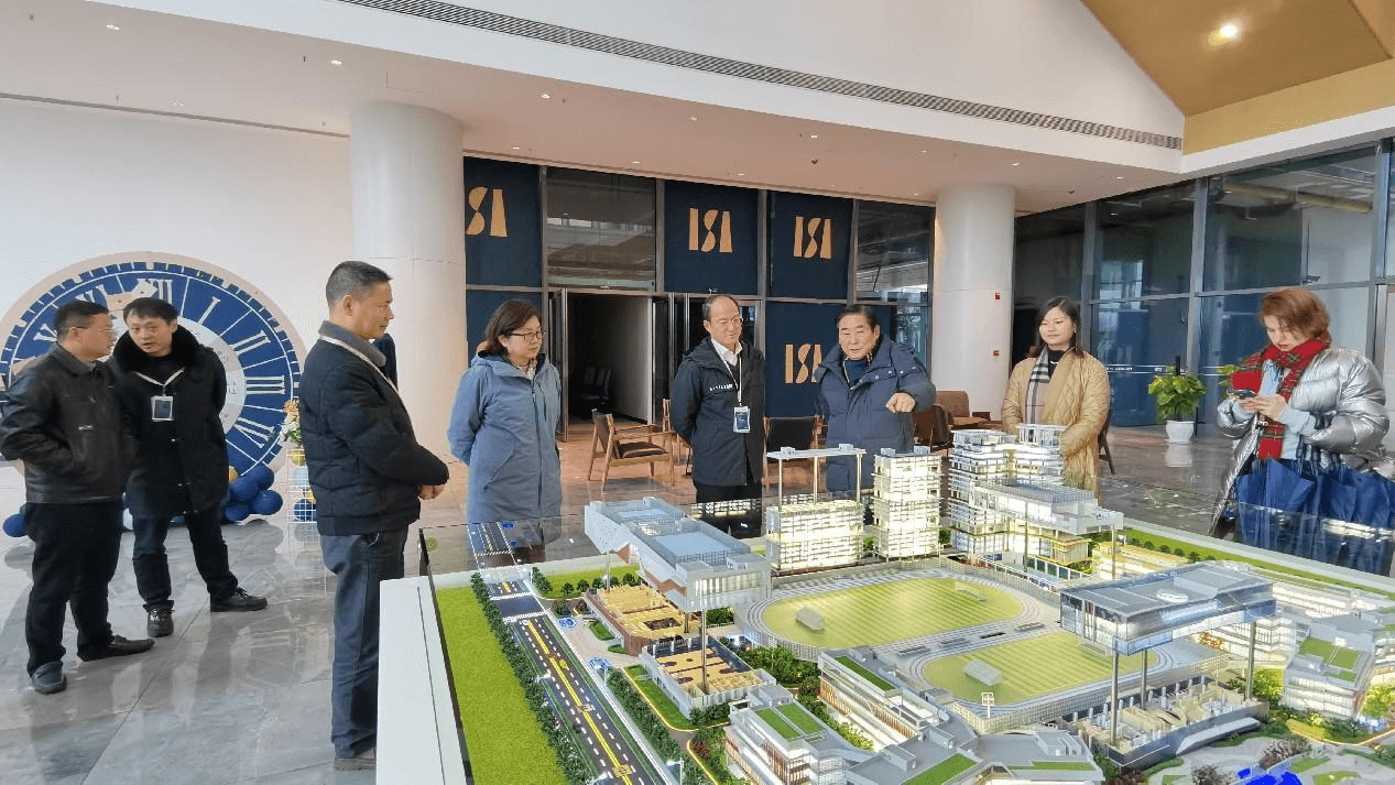 荆州市侨联到武汉爱莎国际学校开展招商考察