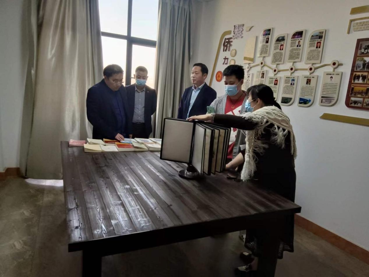 荆州市侨联、荆州华侨医院 来襄阳市老河口市“侨之家”考察学习