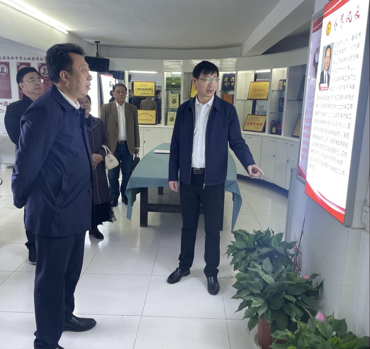 施政调研仙桃市侨联工作