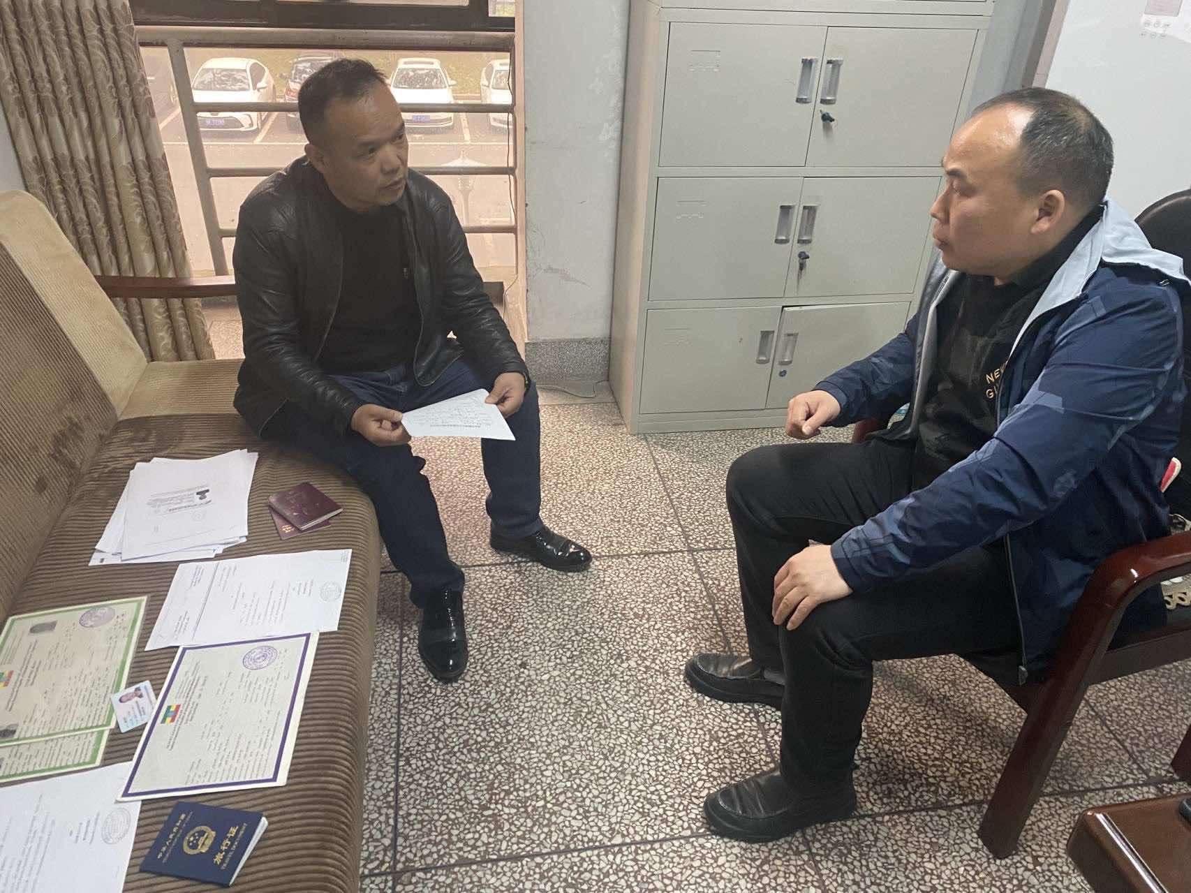 襄阳市襄州区侨联协助解决 归侨子女落户难题