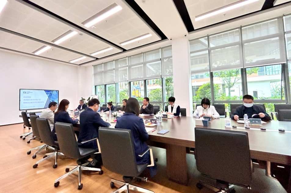 武汉市侨联主席徐祥忠调研侨资企业