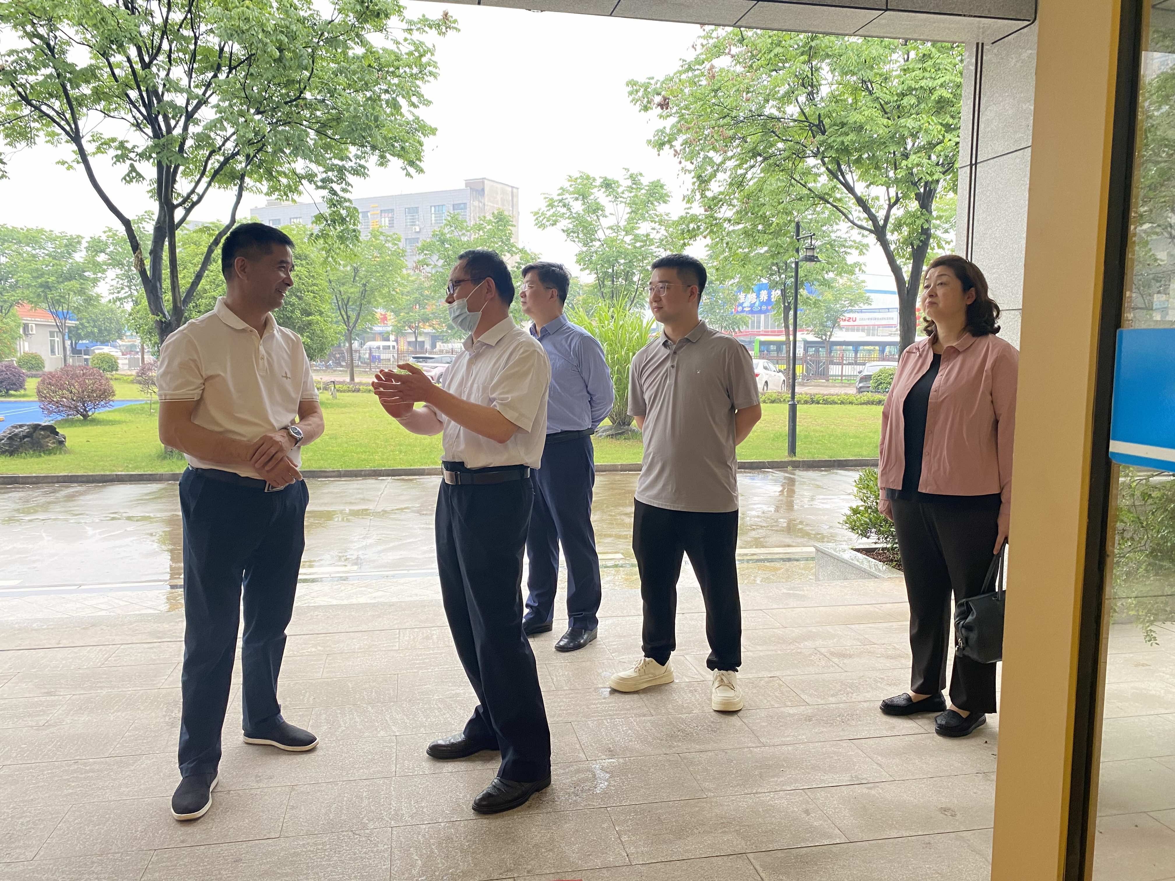 创新工作手段   搭建创业平台   ——鄂州市侨联党组书记冯俊杰调研新侨创新创业基地示范点