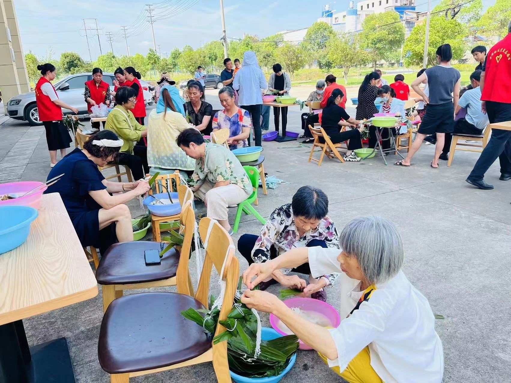 沙洋县侨联开展“粽香暖人心、侨心聚情浓”端午节活动