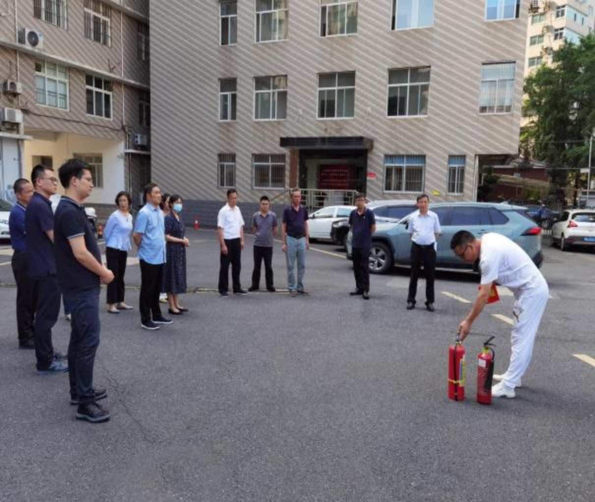 湖北省侨联机关组织开展消防安全应急演练