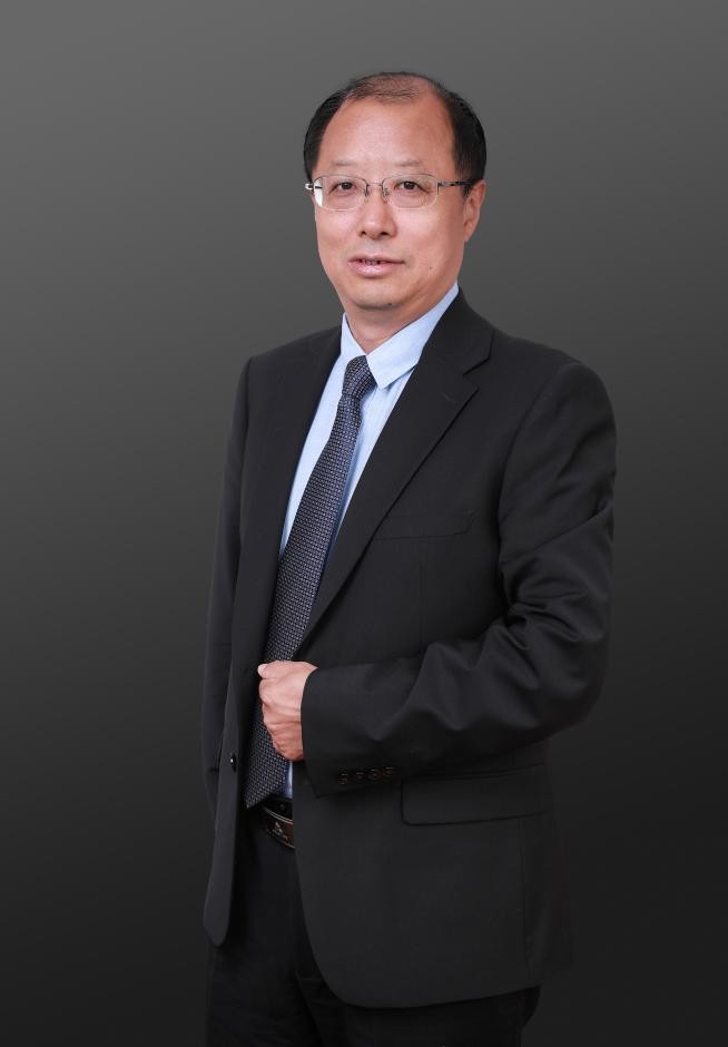 第九届侨界贡献奖人物风采录（七十五） 李召虎：勤读力耕担重任，立己达人图自强