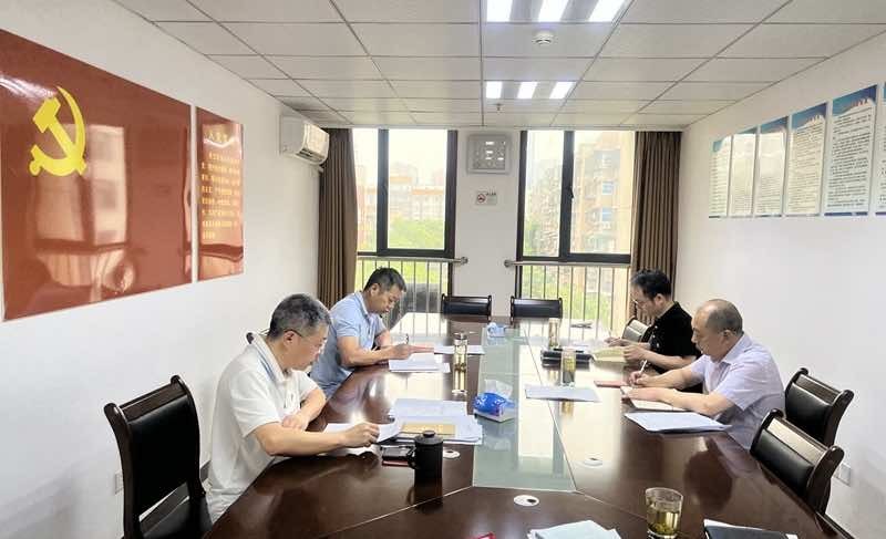 宜昌市侨联召开党组理论学习中心组（扩大）会议