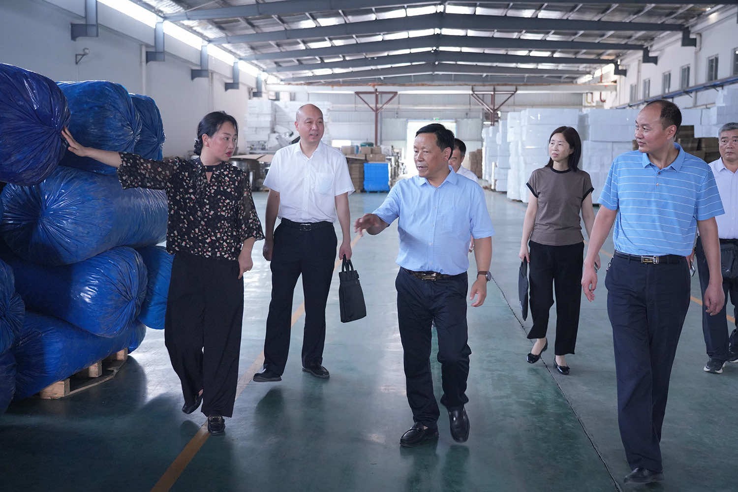 “暖侨行动”走进兴利食品 ----钟祥市侨联走访企业问需求 为侨服务促发展