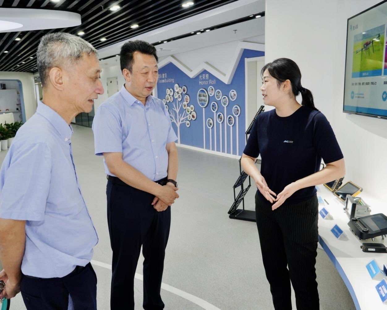 施政进侨企宣讲第十一次全国归侨侨眷代表大会精神