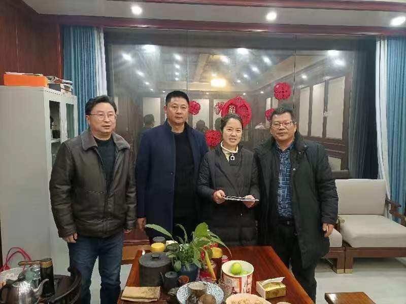 拉家常、问冷暖、听侨声 咸宁市侨联组织开展“新春慰问暖侨心”活动