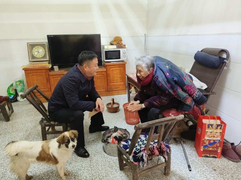迎春送暖 情系侨心——随州市侨联走访慰问侨眷代表