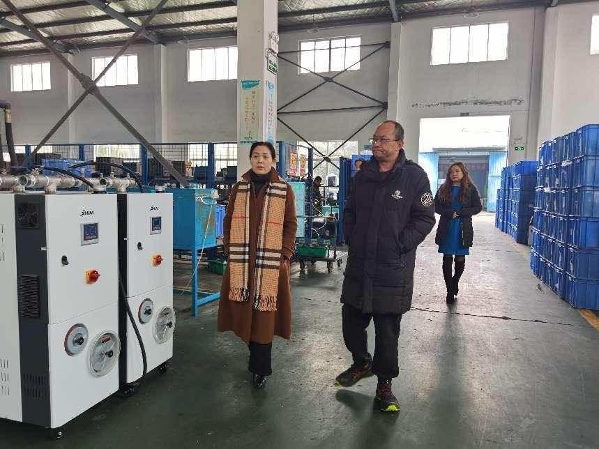 荆州市侨联主席李亚玲调研侨资侨属企业