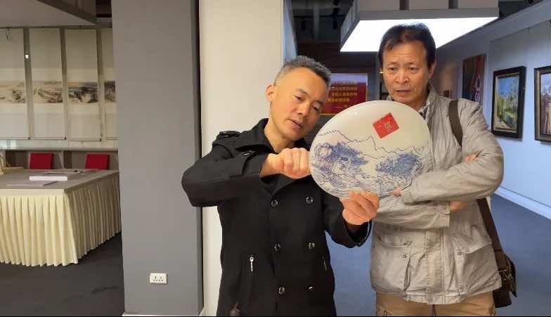 旅居西班牙著名中国油画家绕金中，情系家乡到访壹为美术馆侨胞之家