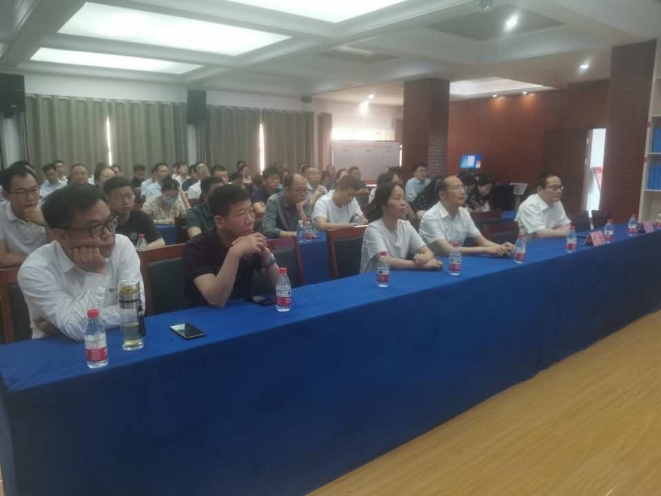 以案为鉴“鸣警钟” 法治为纲“守清风” 鄂州市侨联系统深化党风廉政教育纪实