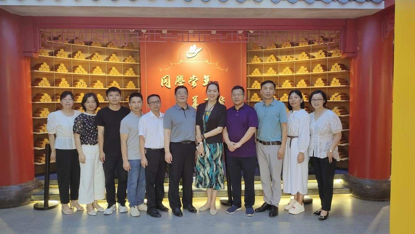 咸宁市侨联组织基层侨联负责人 赴黄冈、鄂州、黄石开展交流学习活动