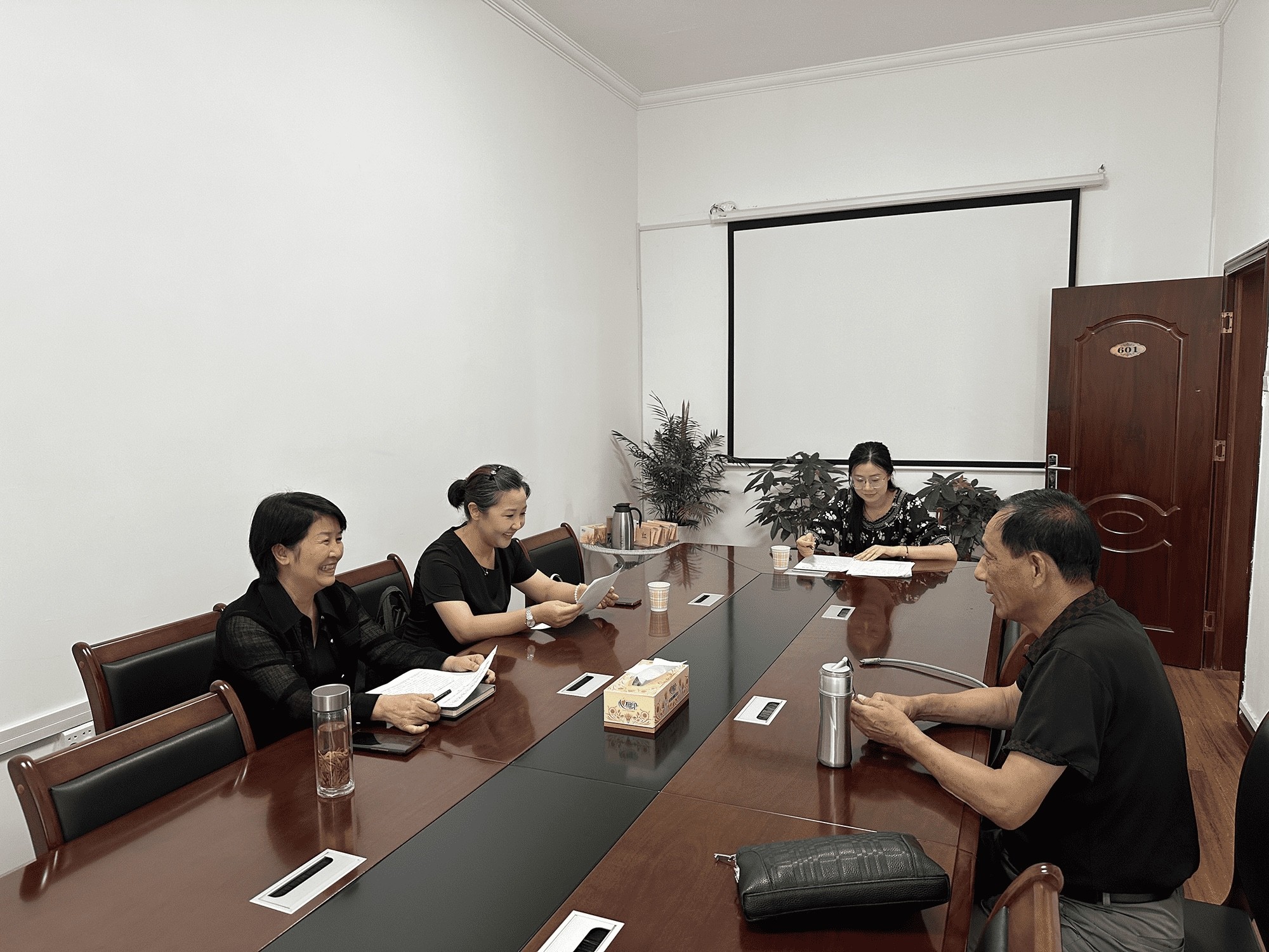 襄阳市侨联：提案办理面对面 凝心聚力促发展