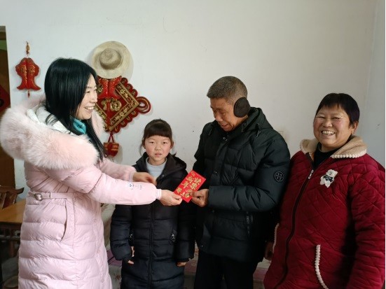 郧西县侨联开展新春慰问活动 情暖侨胞侨眷