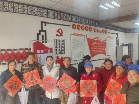 “喜迎新春 墨香送福”——省侨联开展送文化下乡活动