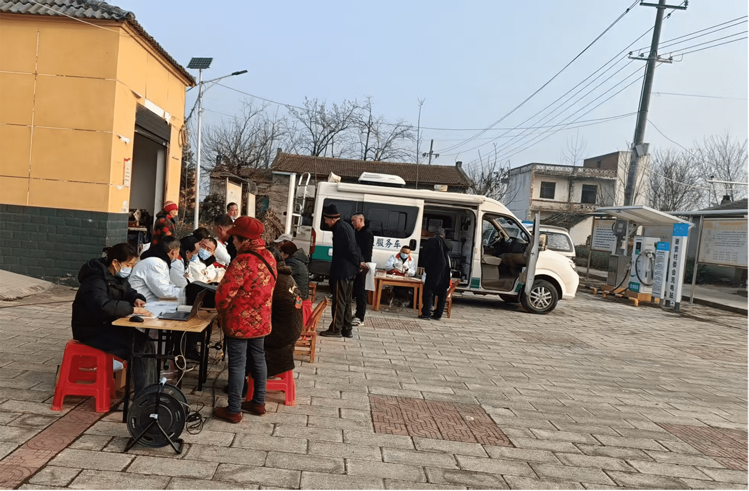 襄阳老河口市侨联为侨服务暖侨心