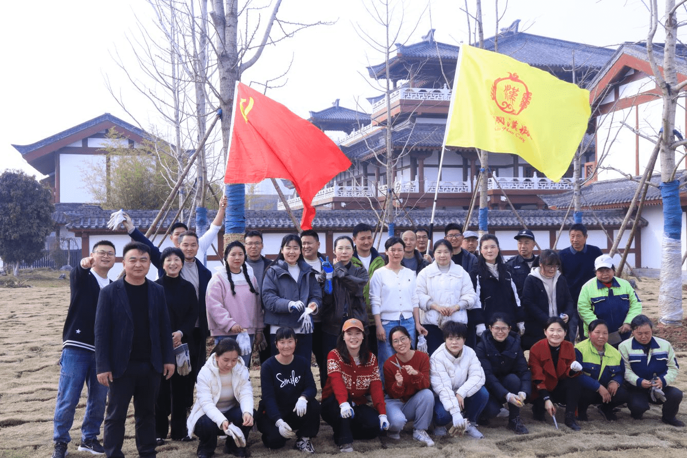 共建绿色家园 同绘桑梓情怀 ----枣阳市汉城“侨胞之家”开展义务植树活动