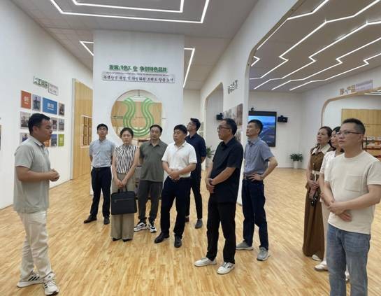 襄阳襄州区侨商会开展会员企业参观互学交流活动