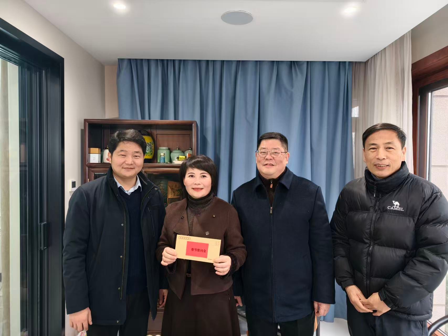 黄冈市区侨联开展新春走访慰问活动