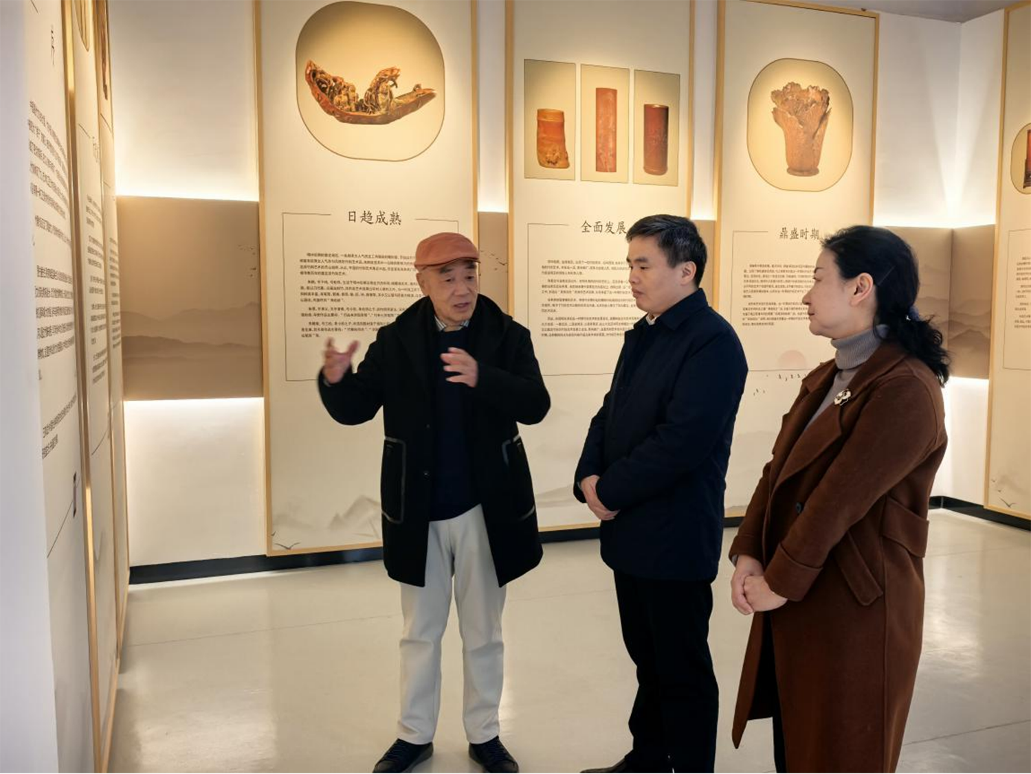 冯伟调研“湖北省华侨国际文化交流基地”——“竹韵堂”竹雕博物馆