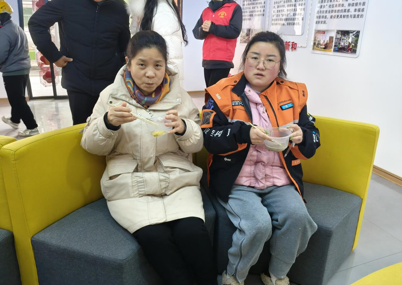 枝志有爱伴侨行  元宵志愿庆团圆