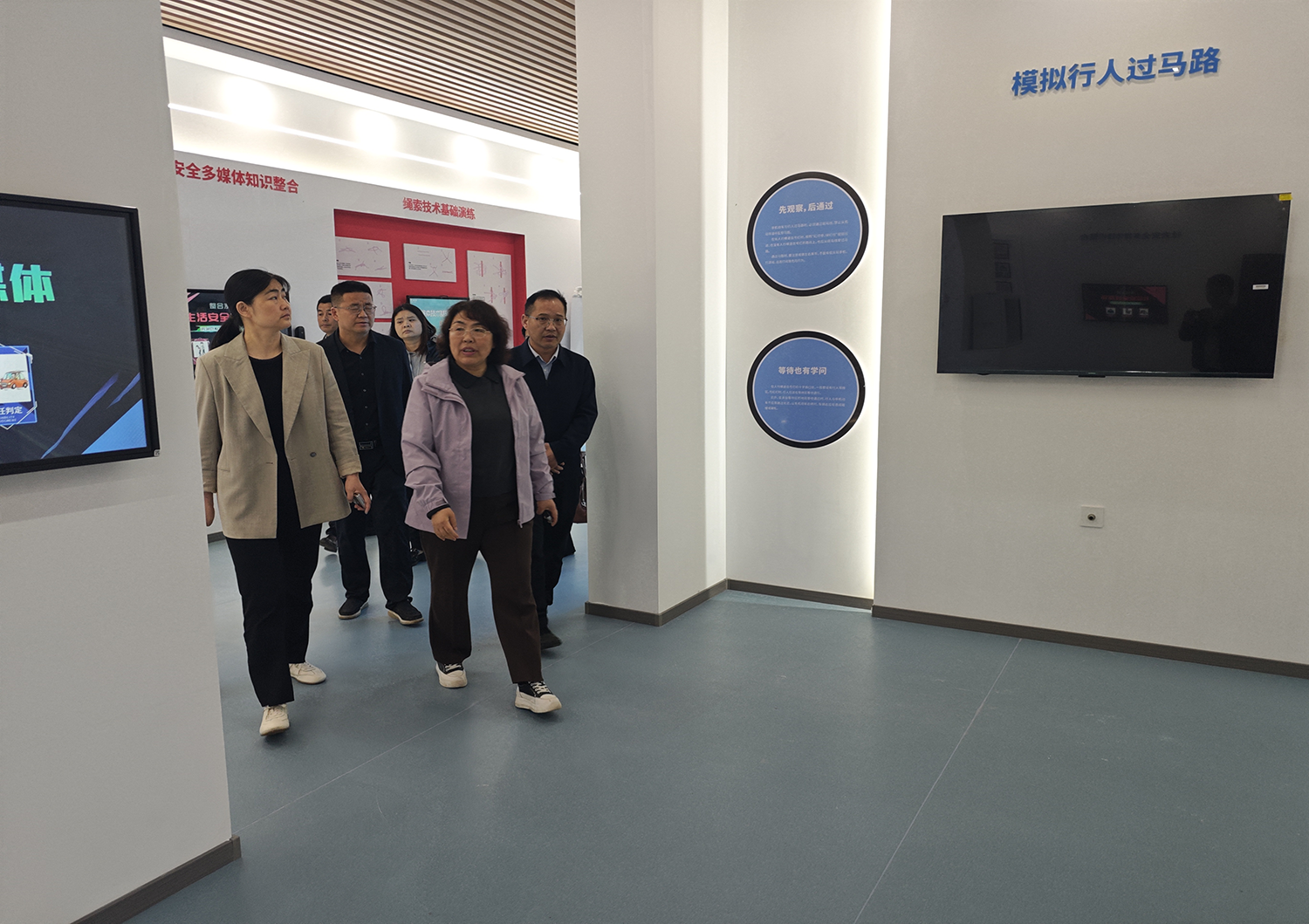 孝感市侨联调研孝昌县特殊教育学校