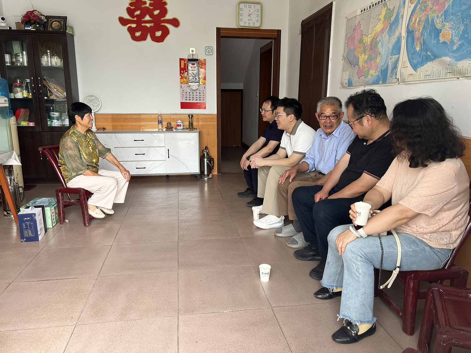 宜昌市侨青会赴宜都走访慰问侨界空巢老人