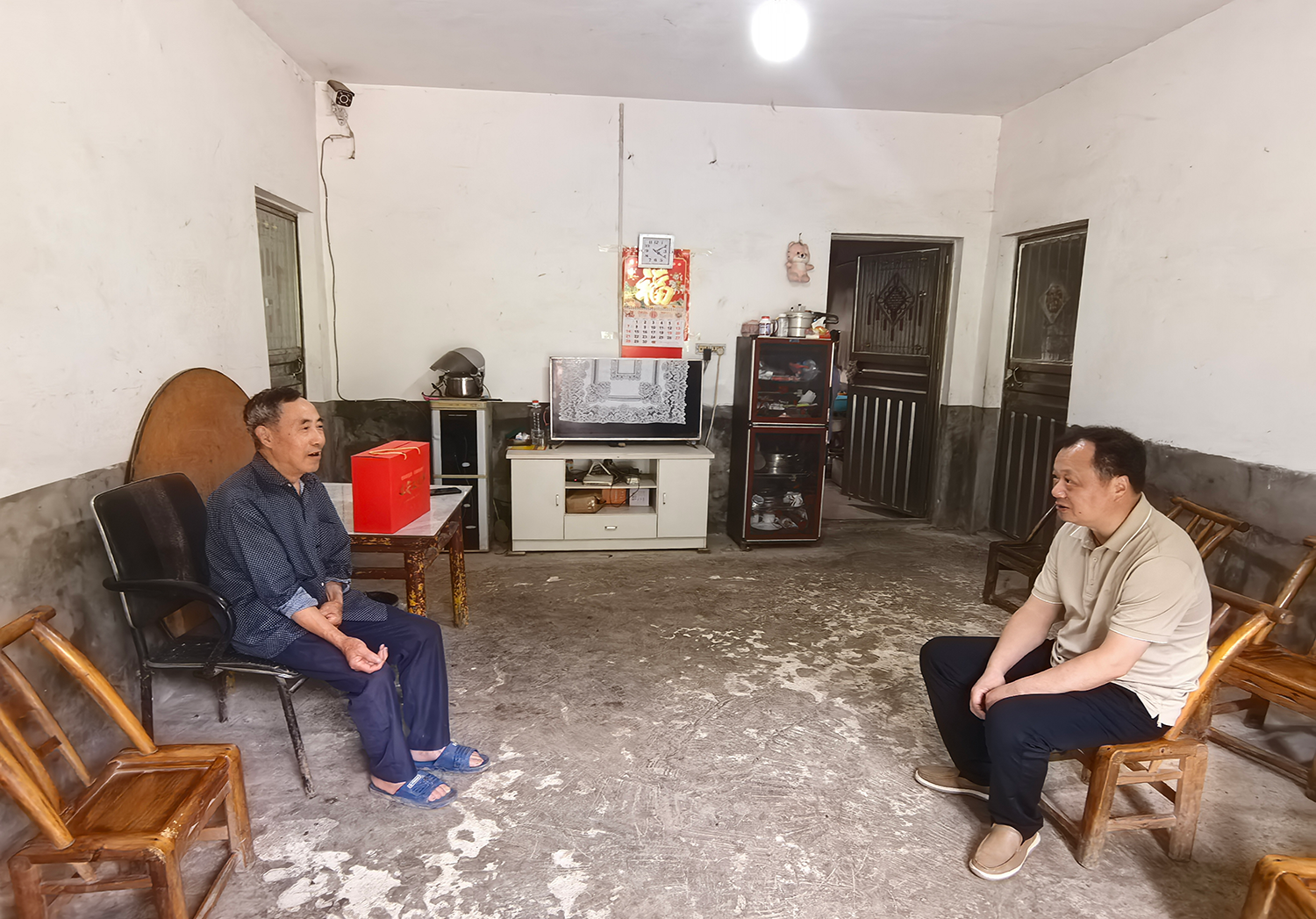 情暖空巢老侨 凝聚侨界民心